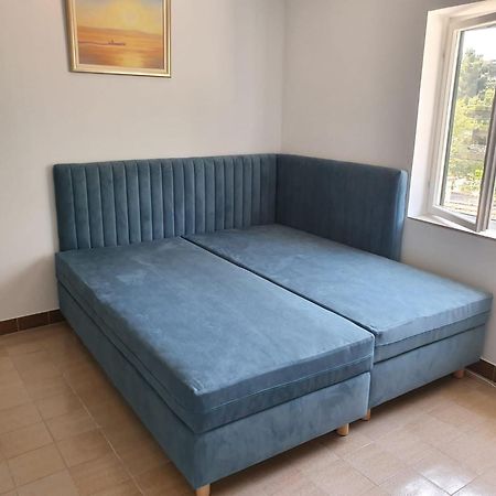 Apartments By The Sea Bol, Brac - 13413 ห้อง รูปภาพ