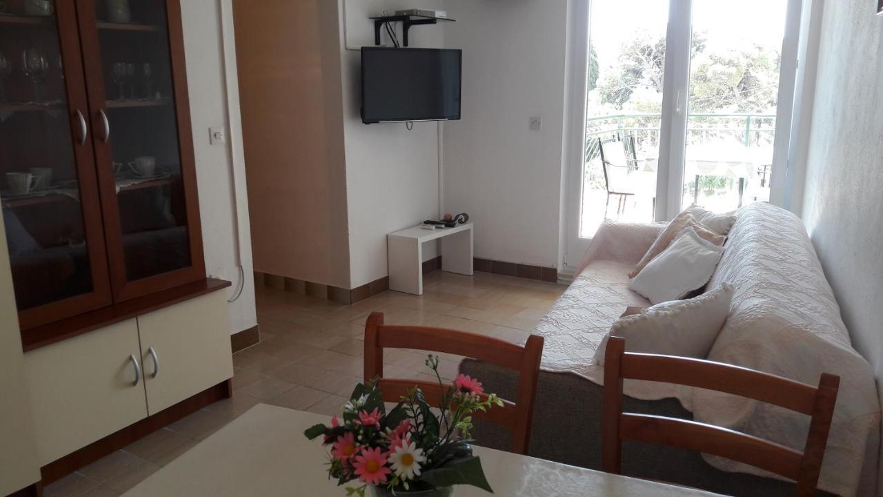 Apartments By The Sea Bol, Brac - 13413 ภายนอก รูปภาพ